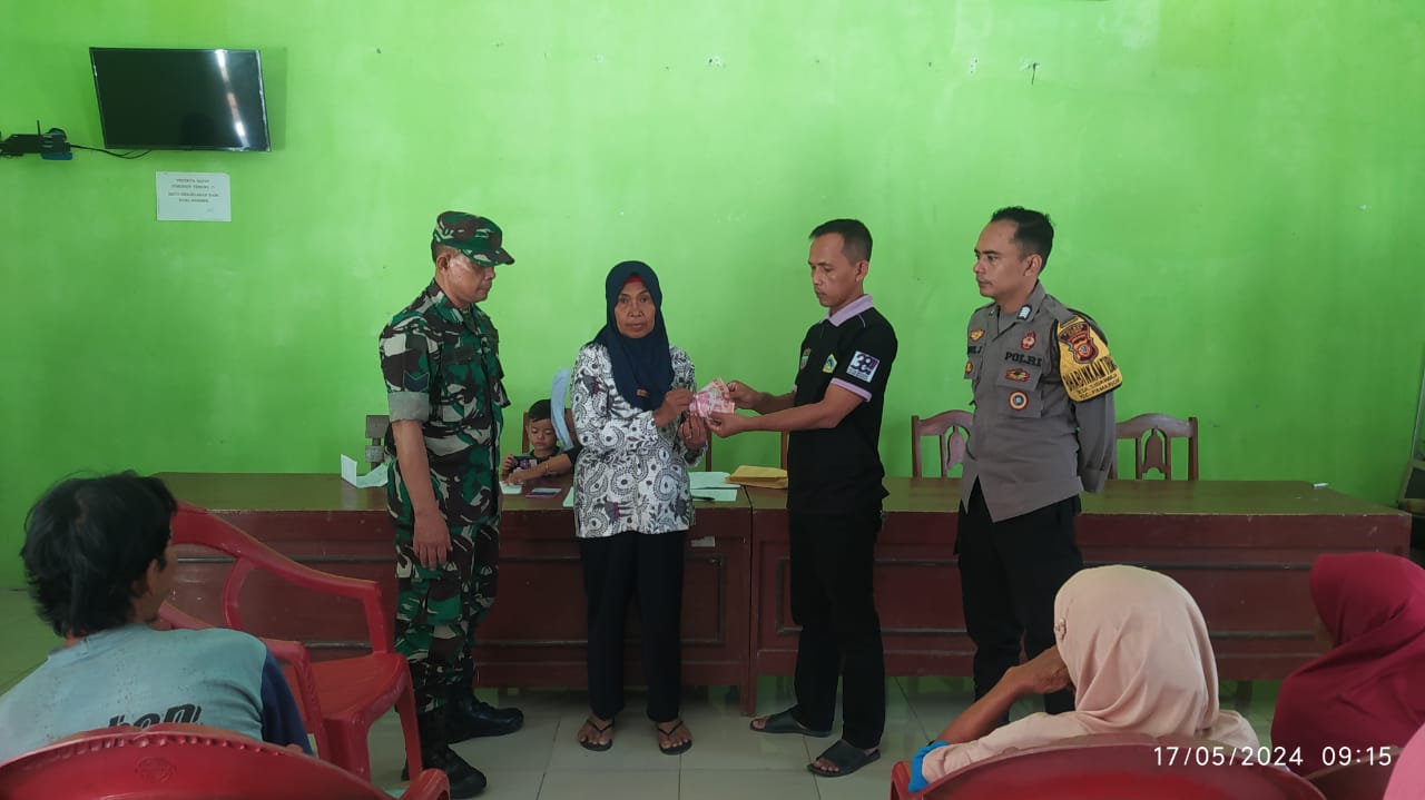 Penyaluran Bantuan Langsung Tu...